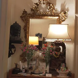 Crociferi Bed and breakfast CTA
